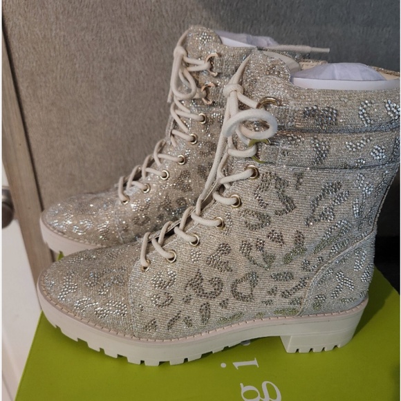 NWB BEAUTIFUL AUTHENTIC GIANNI BINI BLING COMBAT BOOTS 7.5 NEW IN BOX MSRP 89.99 - Picture 1 of 7